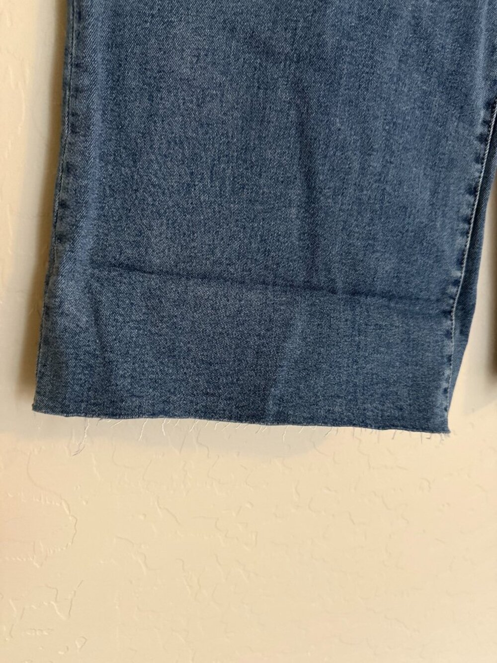 NWT! Risen High Rise Wide Leg Raw Hem Jeans Size 1X Tummy Control - Picture 5 of 9